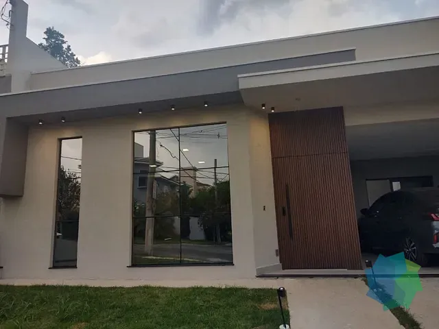 Casa com 300m² 3 quartos e 4 banheiros, à venda, no bairro Condomínio Portal de Itaici em Indaiatuba