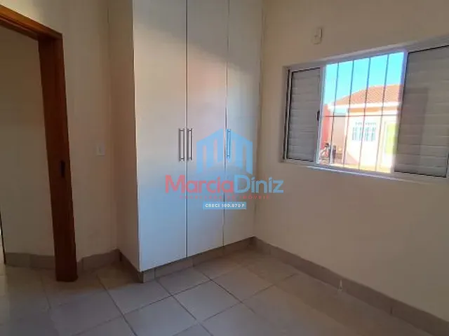 Casa 2 quartos e 1 banheiro, para alugar, no bairro Centro em Ituverava