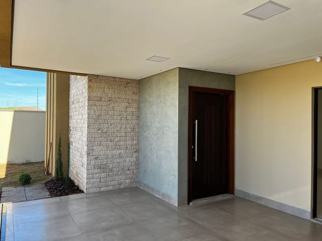 Casa com 270m² 3 quartos e 2 banheiros, à venda, no bairro Jardim Costa Rica em Sinop