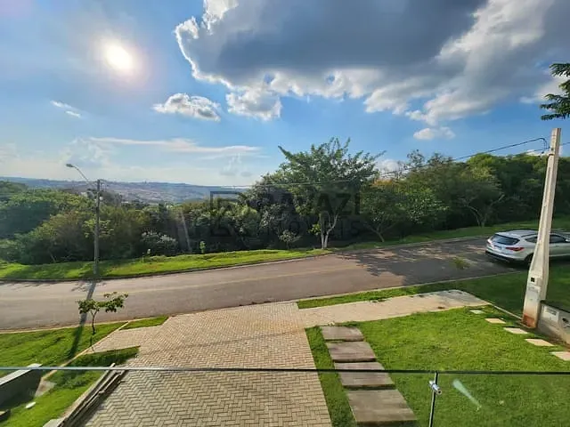 Casa com 560m² 3 quartos e 5 banheiros, à venda, no bairro Santa Isabel II em Louveira