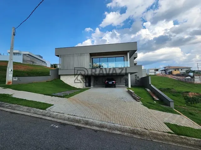 Casa com 560m² 3 quartos e 5 banheiros, à venda, no bairro Santa Isabel II em Louveira