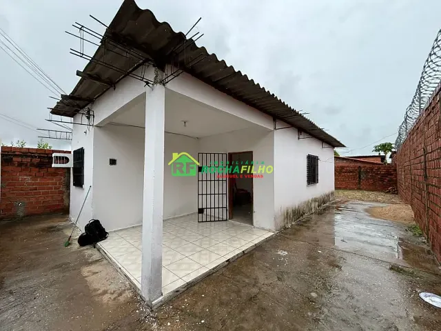 Casa com 200m², à venda, no bairro Novo Horizonte em Teresina