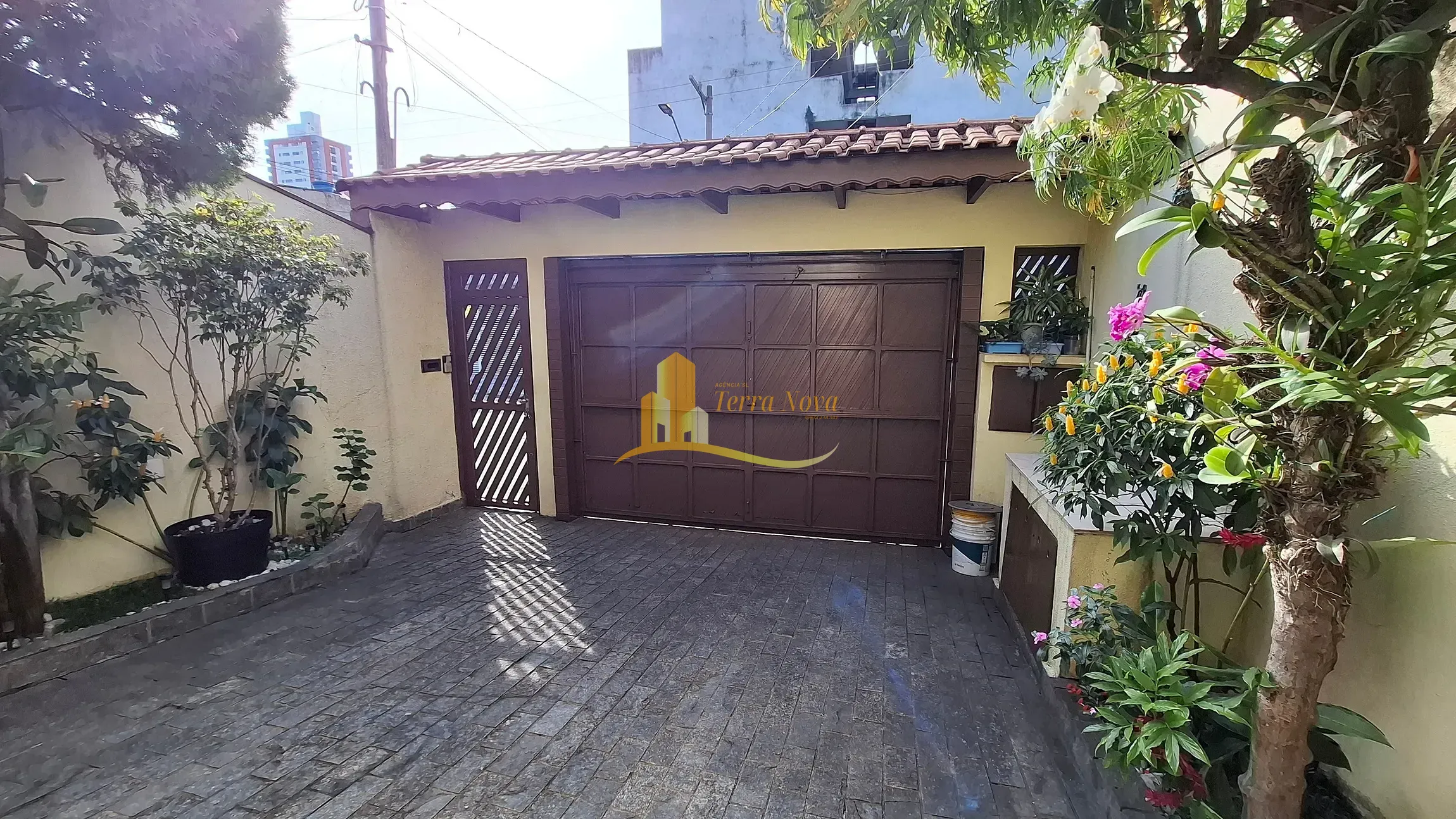 Casa, 4 quartos, 240 m² - Foto 4