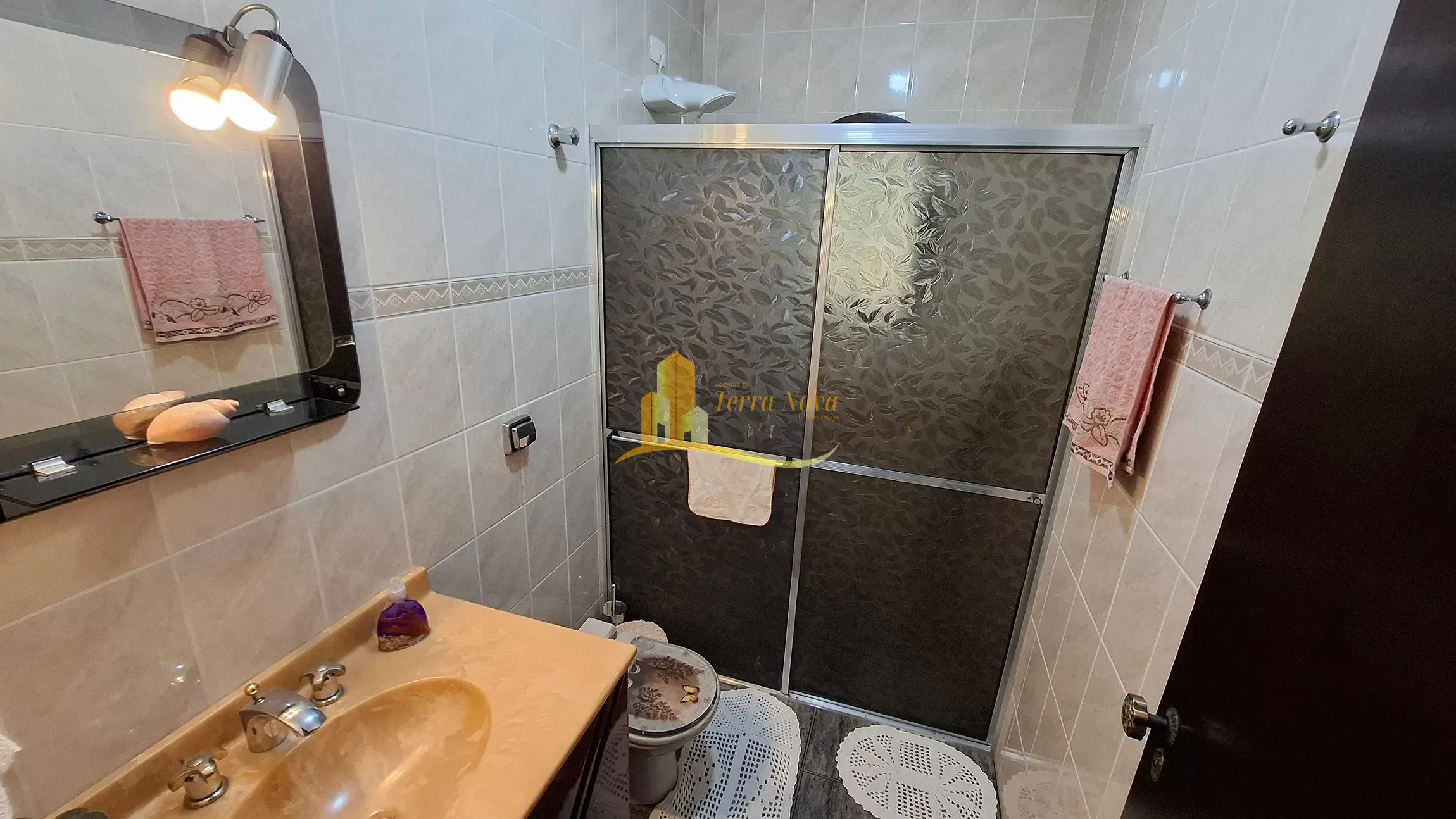 Casa, 4 quartos, 240 m² - Foto 17