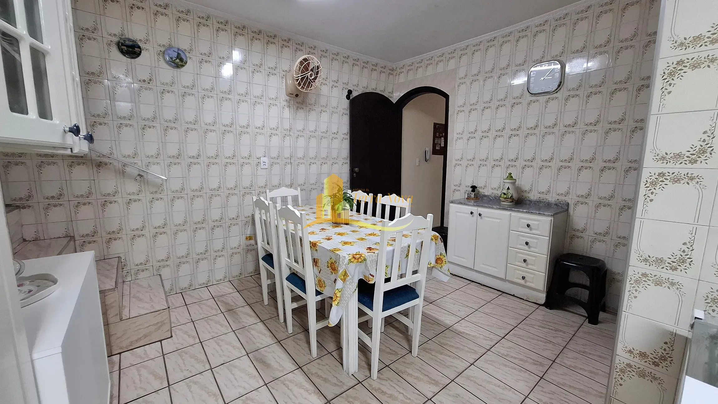 Casa, 4 quartos, 240 m² - Foto 28