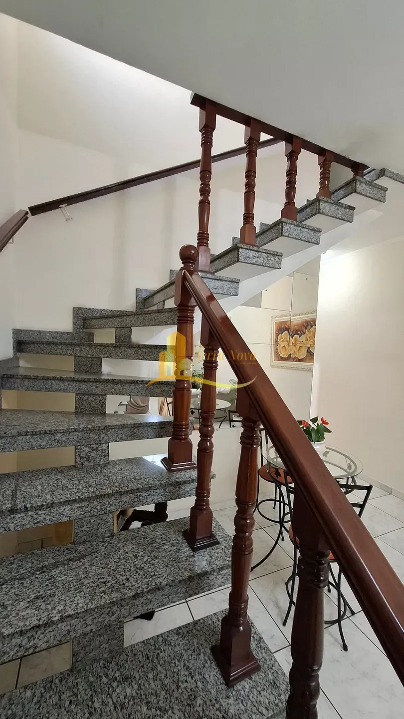 Casa, 4 quartos, 240 m² - Foto 34