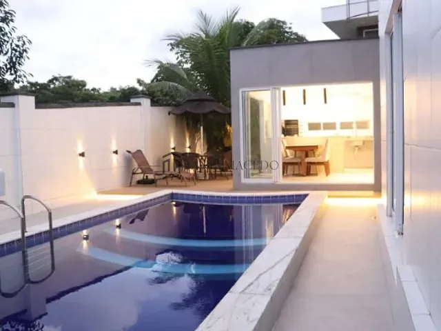 Casa com 532m² 3 quartos e 4 banheiros, à venda, no bairro Várzea em Recife
