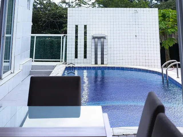 Casa com 532m² 3 quartos e 4 banheiros, à venda, no bairro Várzea em Recife
