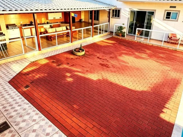 Casa com 560m² 3 quartos e 6 banheiros, à venda, no bairro Costazul em Rio das Ostras