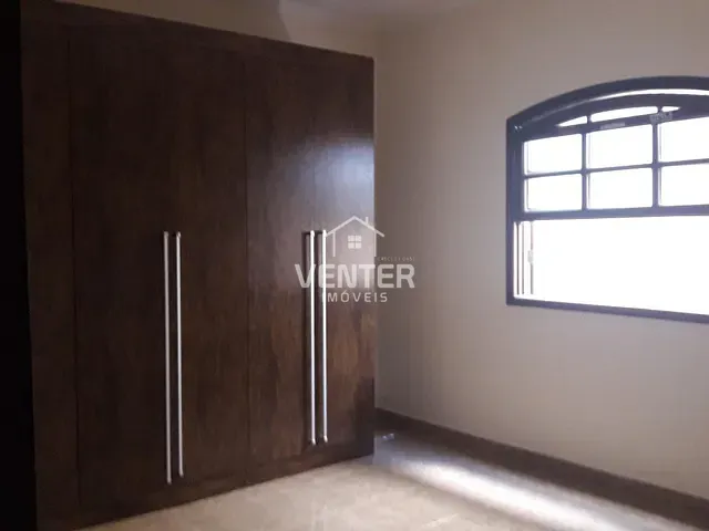 Casa com 400m² 4 quartos e 4 banheiros, à venda, no bairro Parque São Cristóvão em Taubaté