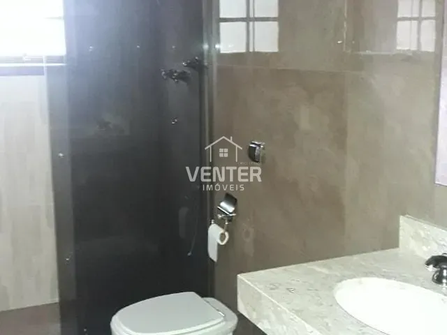Casa com 400m² 4 quartos e 4 banheiros, à venda, no bairro Parque São Cristóvão em Taubaté