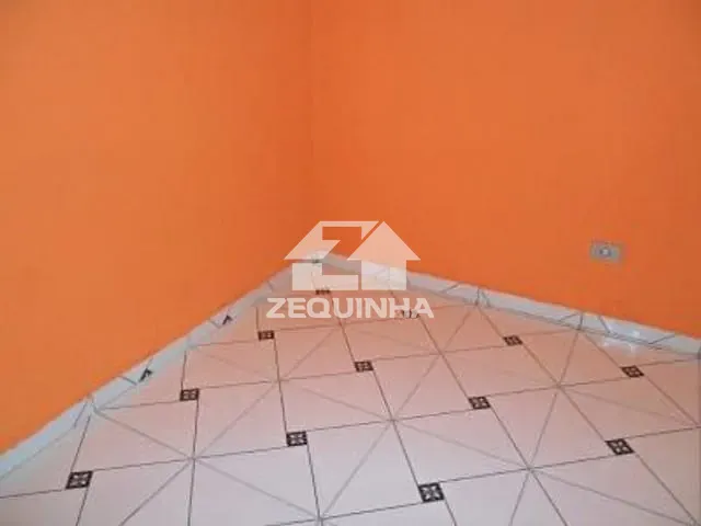 Casa com 229m² 3 quartos e 2 banheiros, à venda, no bairro Jardim Roberto em Osasco