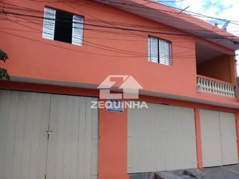 Casa, 3 quartos, 198 m² - Foto 1