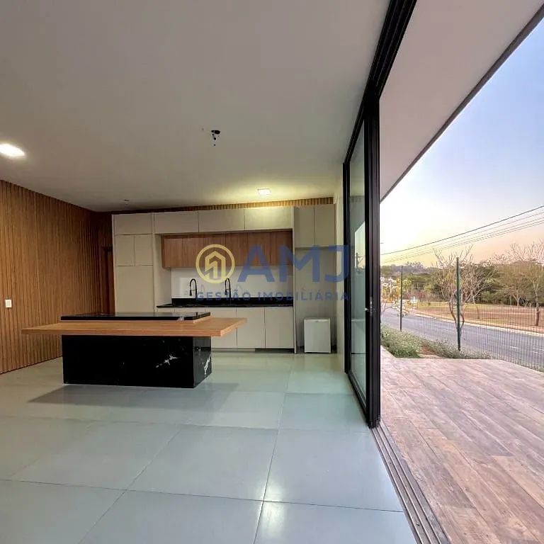 Casa, 3 quartos, 197 m² - Foto 4