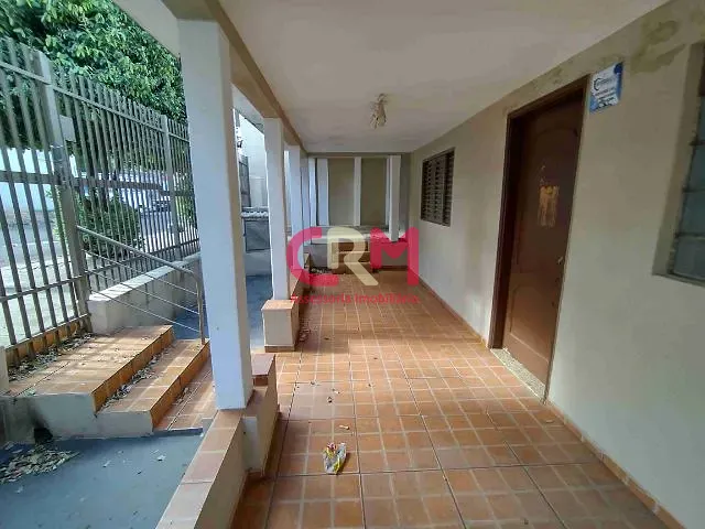 Casa com 481m² 3 quartos e 1 banheiro, à venda, no bairro Centro em Taquaritinga