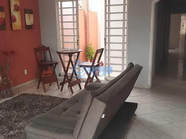Casa com 250m² 3 quartos e 2 banheiros, à venda, no bairro Jardim São Lourenço em Bragança Paulista