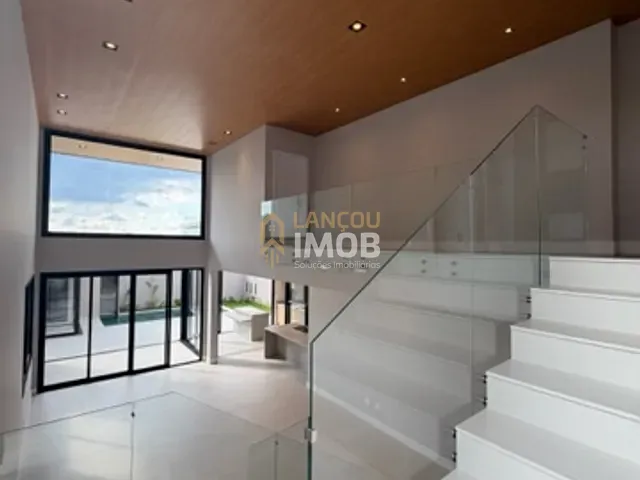 Casa com 366m² 4 quartos e 5 banheiros, à venda, no bairro Jardim Samambaia em Jundiaí