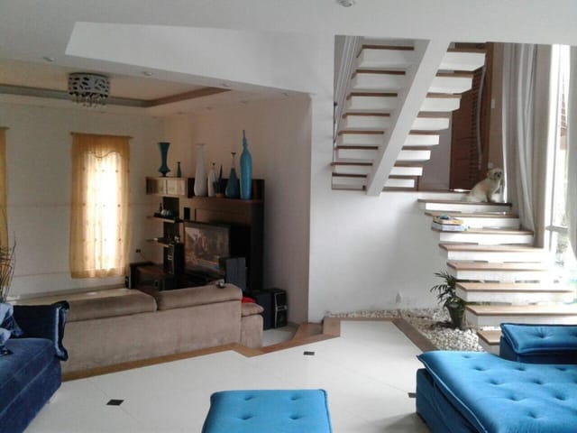 Casa com 540m² 4 quartos e 4 banheiros, à venda, no bairro Parque Rizzo II em Cotia