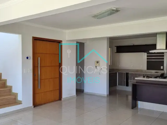 Casa com 1400m² 3 quartos e 2 banheiros, à venda, no bairro Jardim Tereza Cristina em Jundiaí