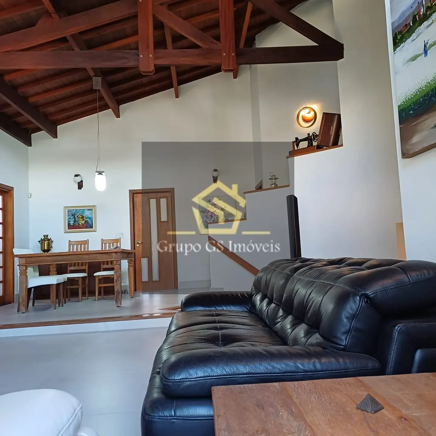 Casa, 3 quartos, 228 m² - Foto 1