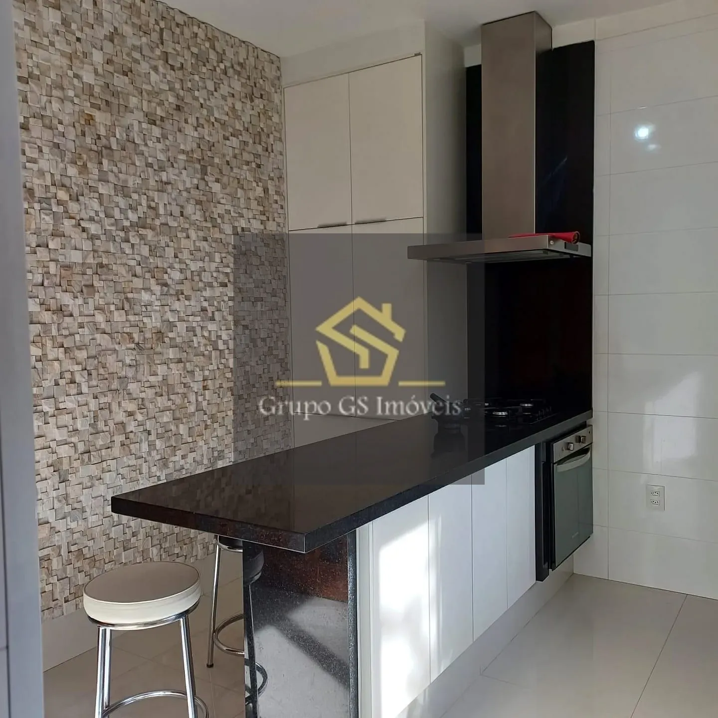 Casa, 3 quartos, 228 m² - Foto 2