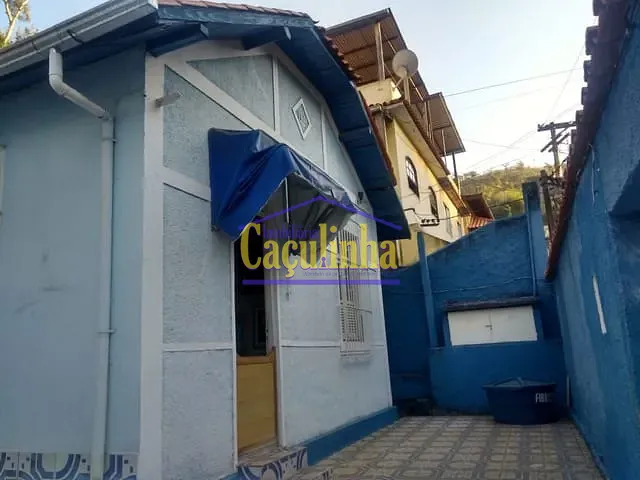 Casa com 1m² 2 quartos e 1 banheiro, à venda, no bairro Matadouro em Barra do Piraí