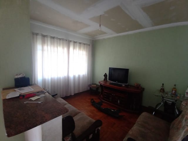 Casa com 226m² 2 quartos e 1 banheiro, à venda, no bairro Santo Antônio em São João da Boa Vista