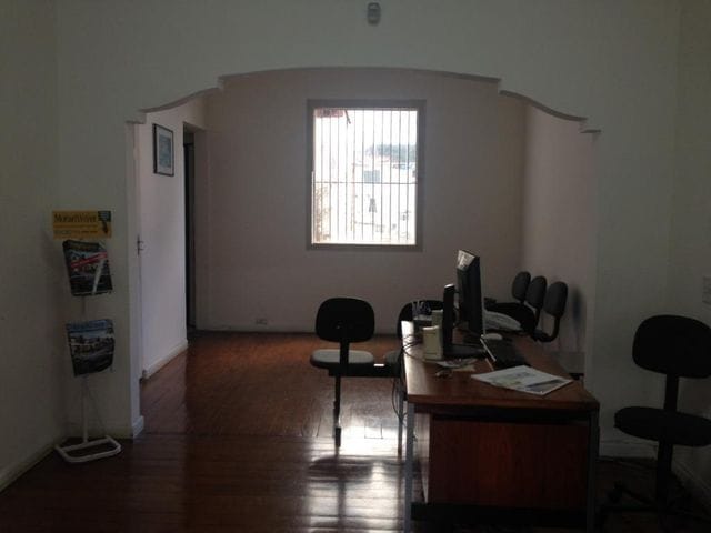 Foto do Casa - Casa comercial (sobrado) para alugar, 150m² - 3 salas, recepção e 1 banheiro - Centro - Jundiaí/SP | Copette Imóveis