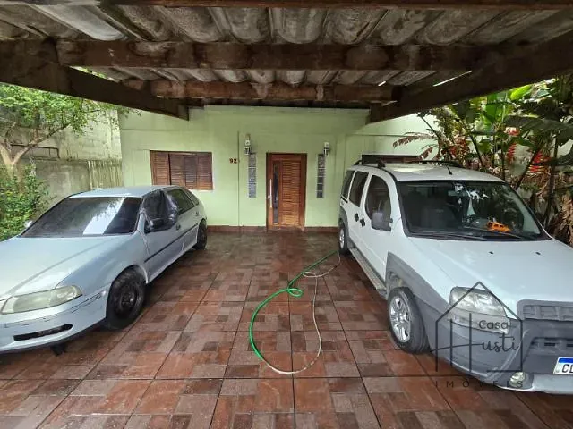 Casa com 480m² 5 quartos e 2 banheiros, à venda, no bairro Jardim Carmel em Cotia