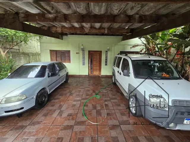 Casa com 480m² 5 quartos e 2 banheiros, à venda, no bairro Jardim Carmel em Cotia