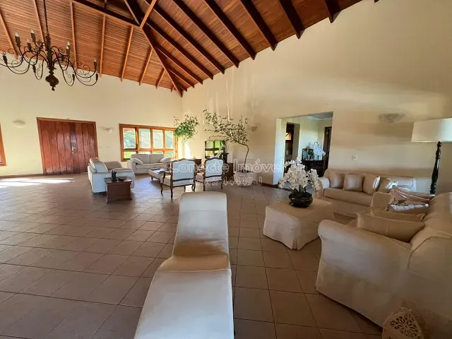 Casa 4 quartos e 6 banheiros, à venda, no bairro Fazenda Duas Marias em Jaguariúna