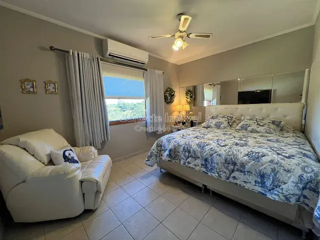 Casa 4 quartos e 6 banheiros, à venda, no bairro Fazenda Duas Marias em Jaguariúna
