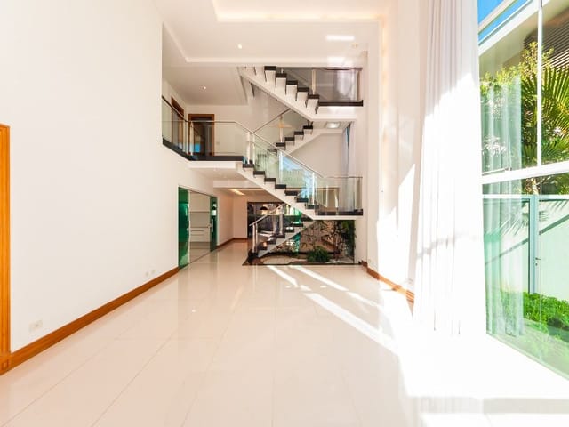 Casa com 435m² 3 quartos e 6 banheiros, à venda, no bairro Santa Felicidade em Curitiba