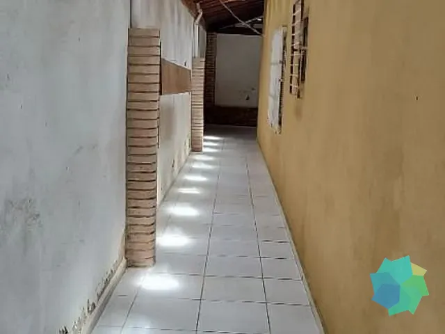 Casa com 1000m² 4 quartos e 2 banheiros, à venda, no bairro Jardim Buru em Salto