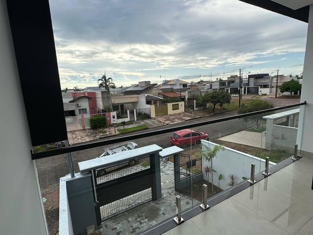 Casa com 300m² 3 quartos e 2 banheiros, à venda, no bairro Jardim das Itaúbas em Sinop