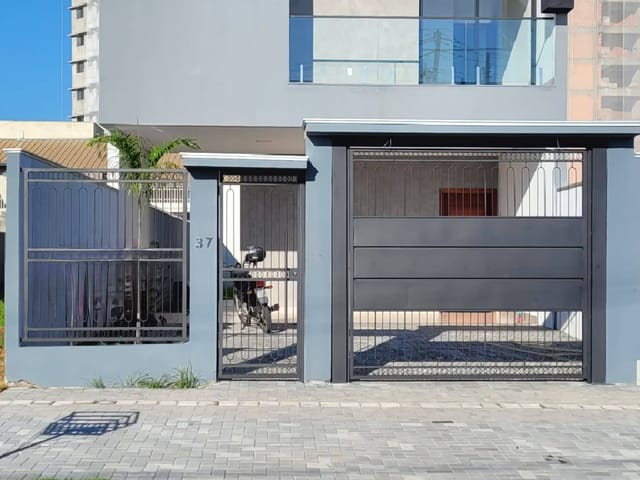Casa com 300m² 3 quartos e 2 banheiros, à venda, no bairro Jardim das Itaúbas em Sinop