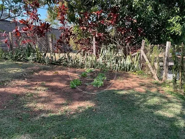 Casa com 1500m² 6 quartos e 3 banheiros, à venda, no bairro Parque das Laranjeiras em Itatiba