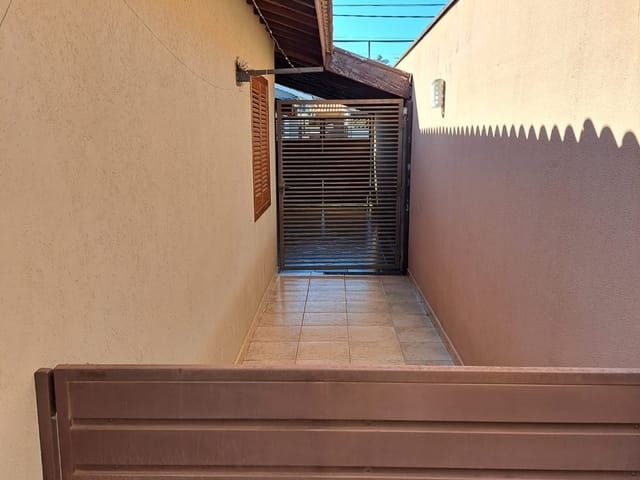 Casa com 310m² 3 quartos e 1 banheiro, à venda, no bairro Vila Nova em Louveira