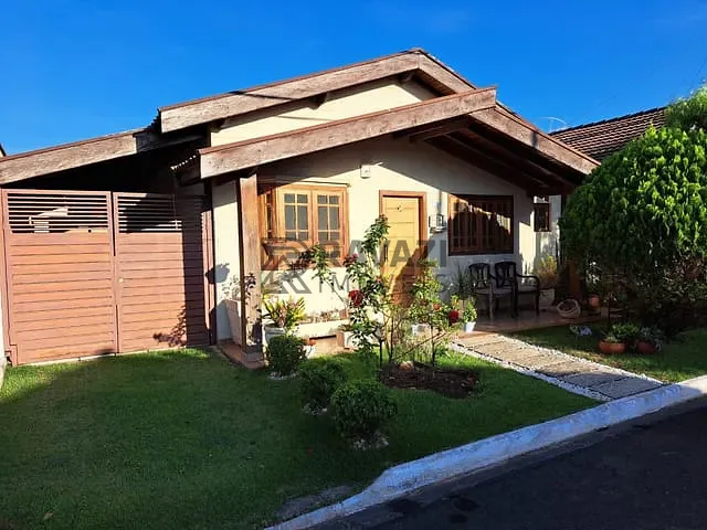 Casa com 310m² 3 quartos e 1 banheiro, à venda, no bairro Vila Nova em Louveira