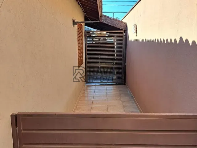 Casa com 310m² 3 quartos e 1 banheiro, à venda, no bairro Vila Nova em Louveira