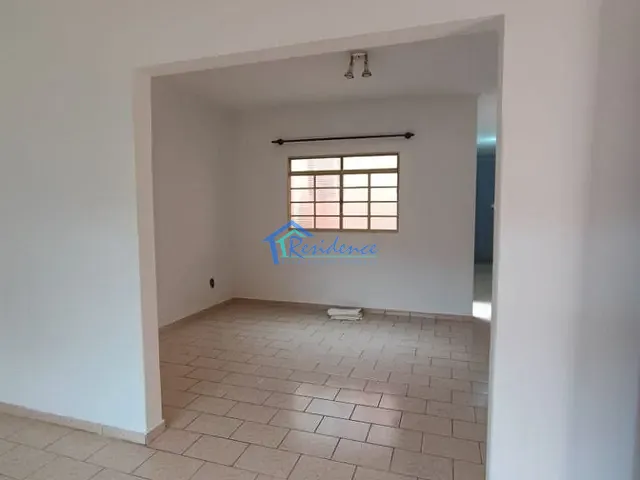 Casa com 250m² 3 quartos e 1 banheiro, para alugar, no bairro Jardim Santa Rita em Indaiatuba