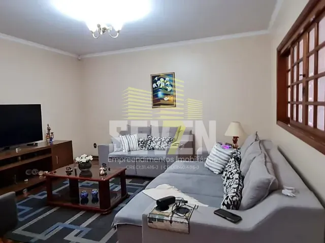 Casa com 250m², à venda, no bairro Jardim Ouro Verde em Bauru