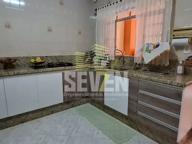 Casa com 250m², à venda, no bairro Jardim Ouro Verde em Bauru