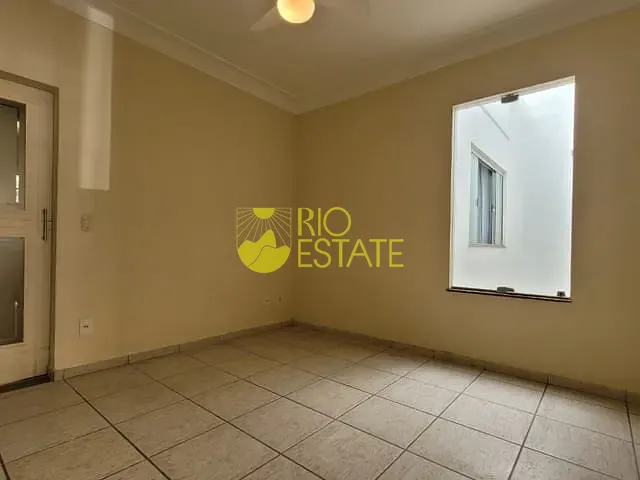 Casa com 202m² 4 quartos e 3 banheiros, à venda, no bairro Ano Bom em Barra Mansa