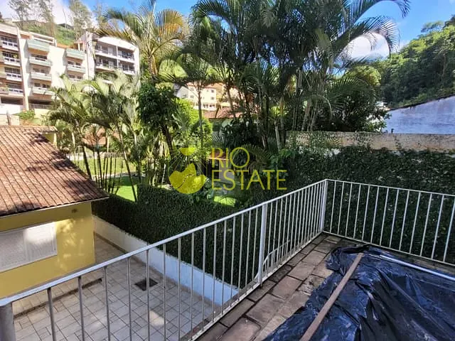 Casa com 202m² 4 quartos e 3 banheiros, à venda, no bairro Ano Bom em Barra Mansa