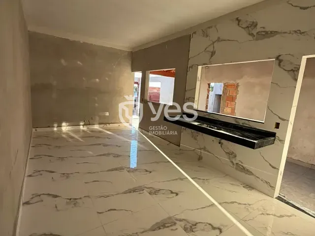 Casa 2 quartos e 1 banheiro, à venda, no bairro Loteamento Novo Horizonte em Araxá