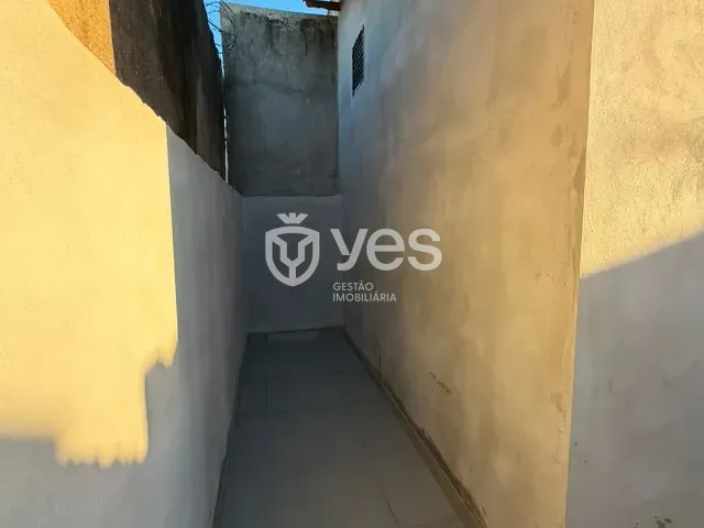 Casa 2 quartos e 1 banheiro, à venda, no bairro Loteamento Novo Horizonte em Araxá