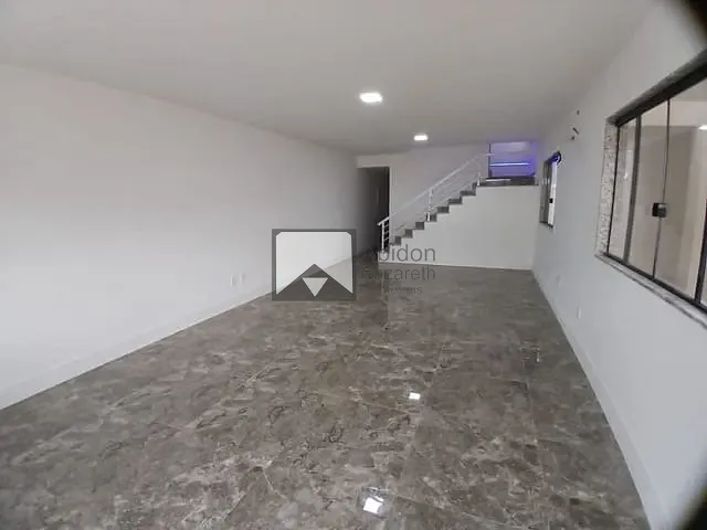 Casa com 300m² 4 quartos e 5 banheiros, à venda, no bairro São Francisco em Niterói