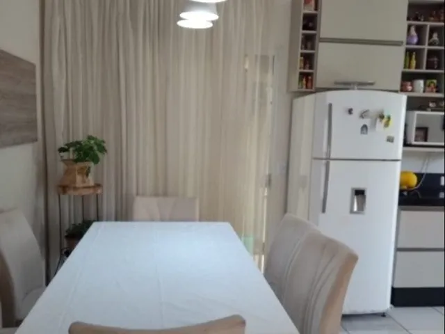 Casa 3 quartos e 2 banheiros, à venda, no bairro Villa Di Cesar em Mogi das Cruzes
