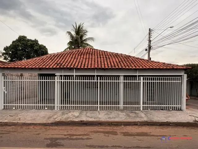 Casa 2 quartos e 1 banheiro, para alugar, no bairro Jardim Paranapunga em Três Lagoas